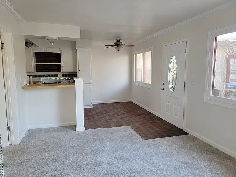 641 Shalimar Dr #B — Photo 1