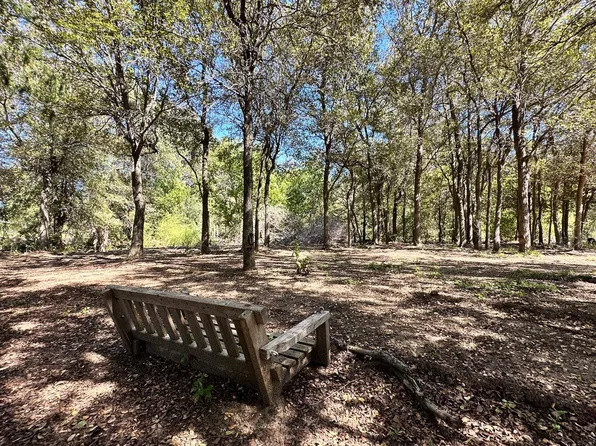 353 Littig Rd, Elgin, TX 78621