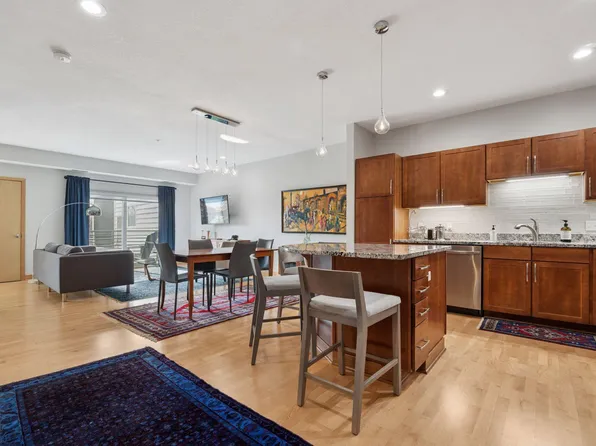 4750 E 53rd St APT 410, Minneapolis, MN 55417