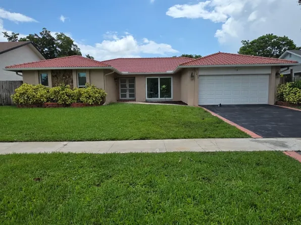 21452 Woodchuck Ln, Boca Raton, FL 33428