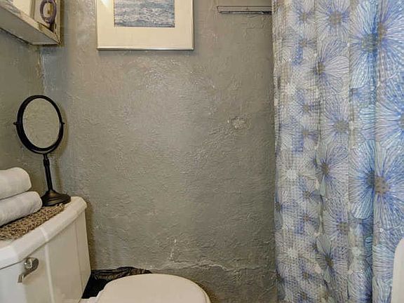 5th image of 4309 Bryant Ave S #A002