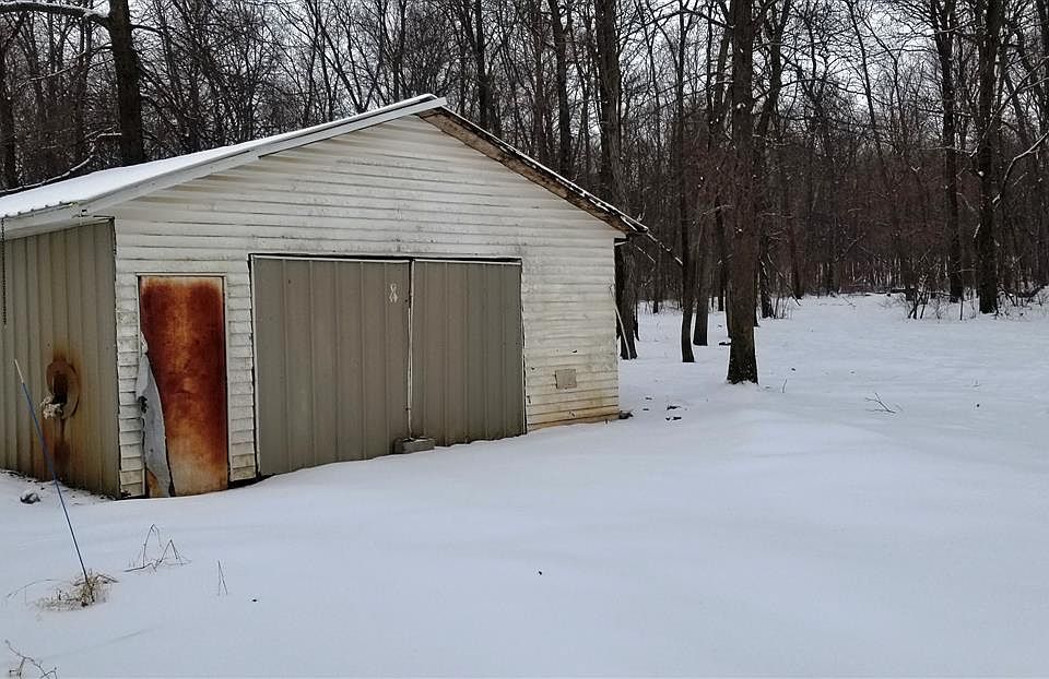 2nd image of 2784 230th St