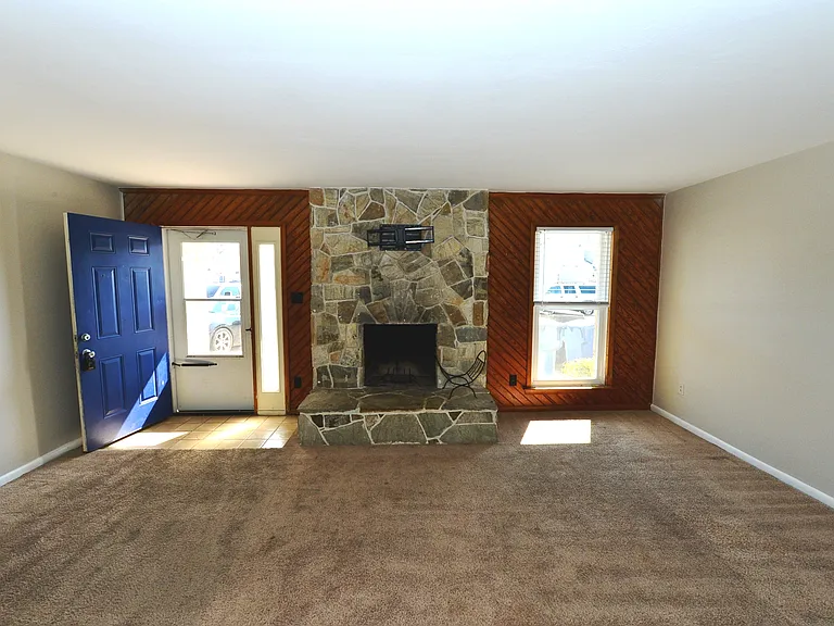 443 Benlea Cir — Photo 3