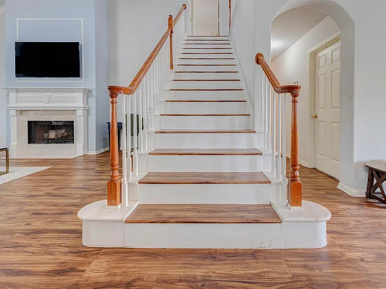 1606 Barrington Hills Ln — Photo 25