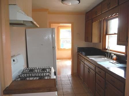 5th image of 112 S Gretta Ave