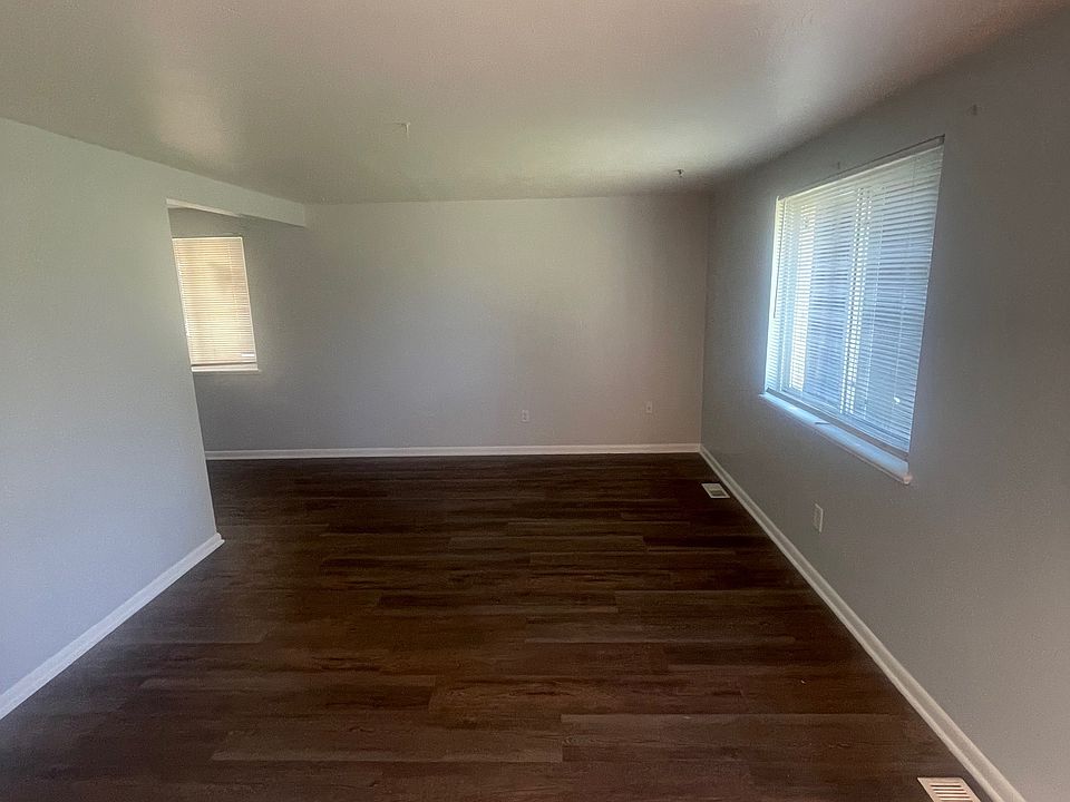 1st image of 2405 E 26th Avenue Pkwy