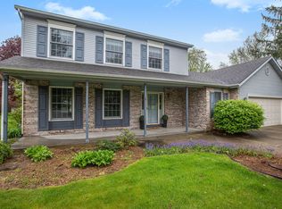 3267 Wadsworth Ln, Portage, MI 49024