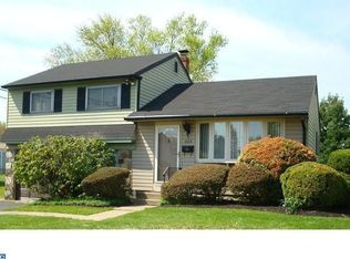 926 Walnut Rd, Warminster, PA 18974