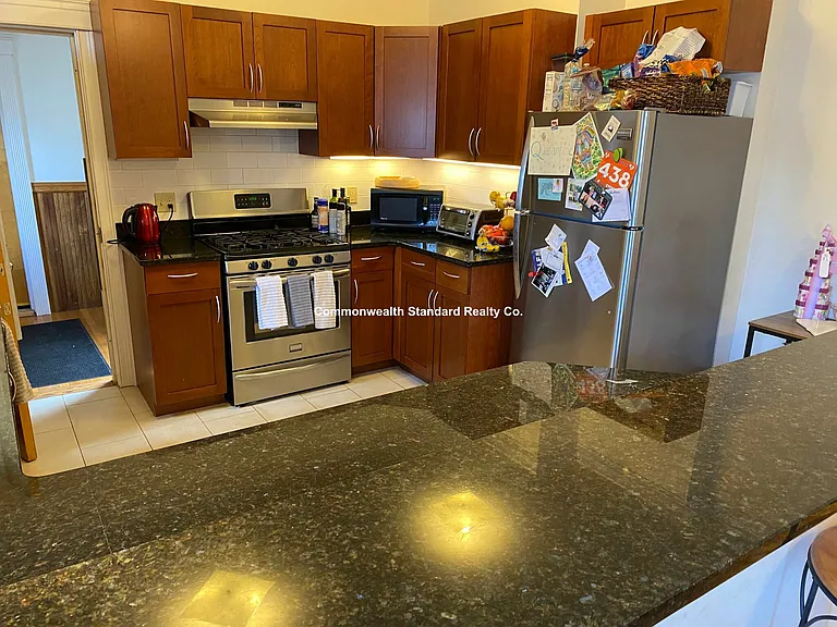 76 Quint Ave #1O — Photo 12