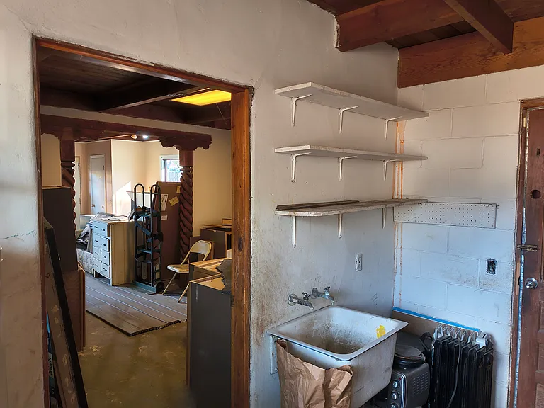 302 Hinde Pl — Photo 24