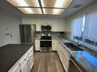 4145 W Capitola Ave, Fresno, CA 93722