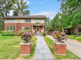 424 Blackstone Ave, La Grange, IL 60525