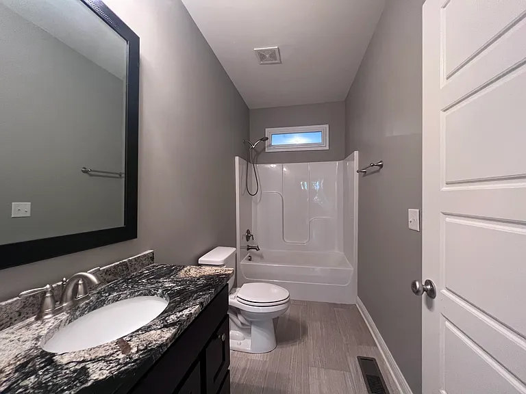 848 Denzil Ave — Photo 11