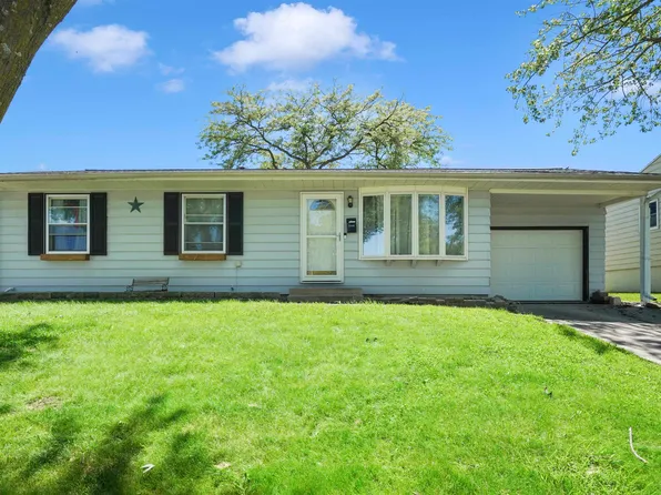 3446 Kimberly Dr, Dubuque, IA 52002