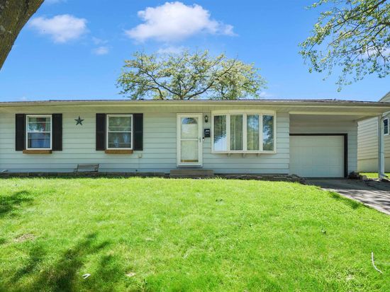 3446 Kimberly Dr, Dubuque, IA 52002