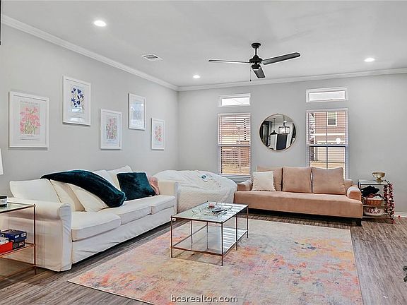 3rd image of 401 Maryem St