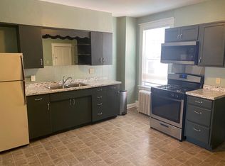 624 E King St APT 4, Lancaster, PA 17602