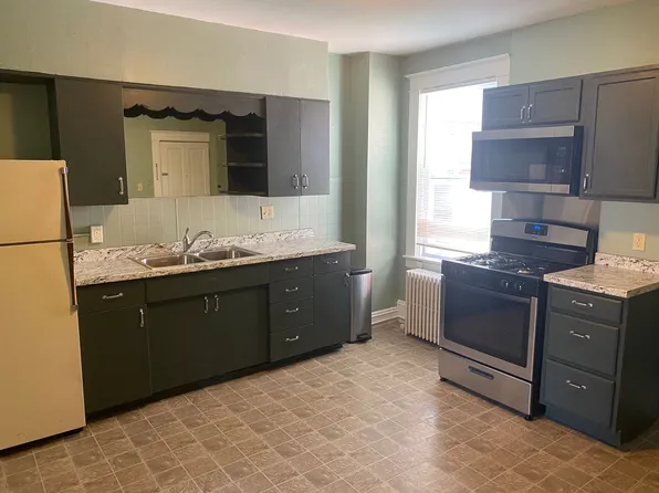 624 East King Street