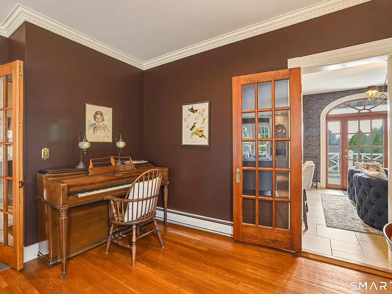 276 S Main St — Photo 15