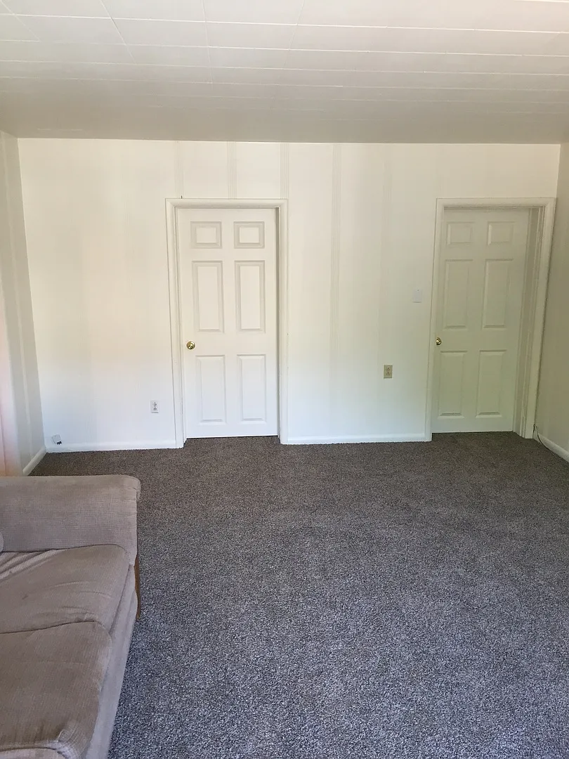 301 Isle Royale St. Houghton — Photo 3