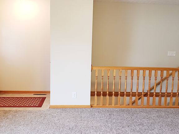 5th image of 553 Graham Park Dr