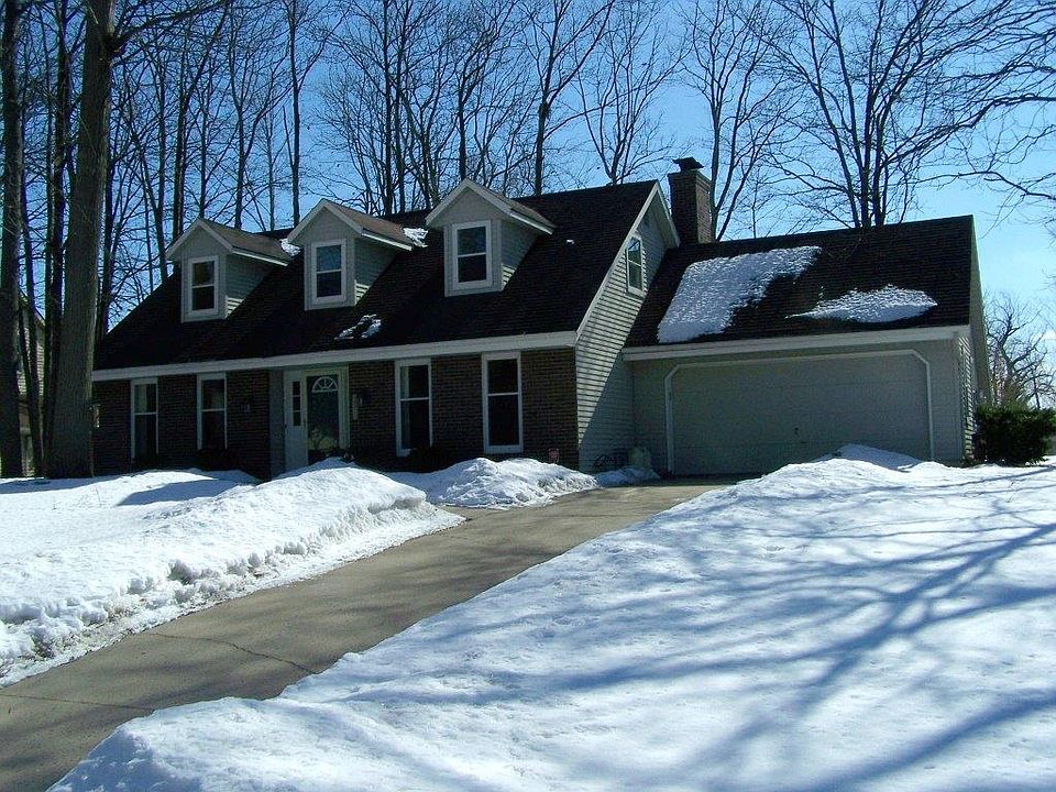 Prestigious Cape Cod