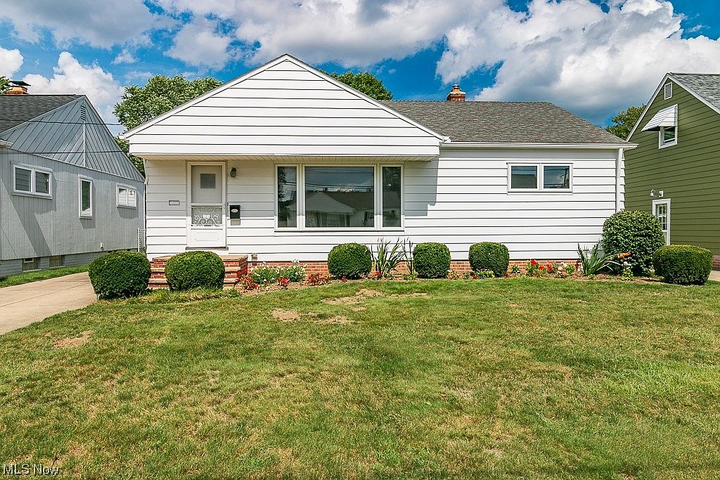 6577 Queens Park Ave, Mayfield Heights, OH 44124 MLS 4481181 Zillow