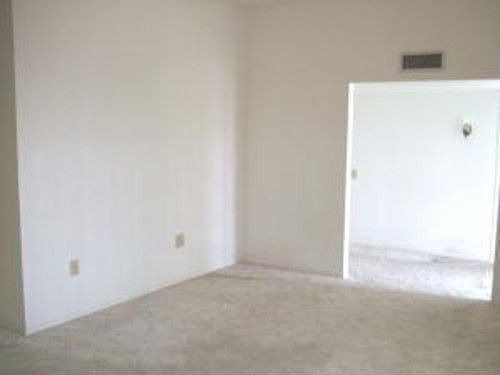 4th image of 11033 W Acacia Dr