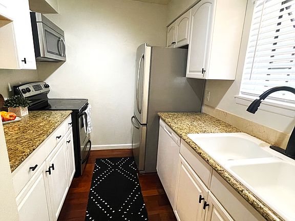 3rd image of 4212 Medical Dr APT 707