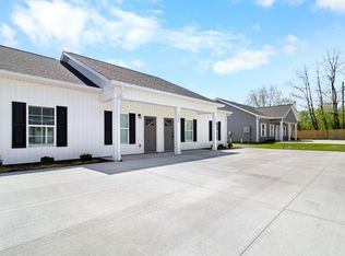 1008 Oak St #B, Portland, TN 37148