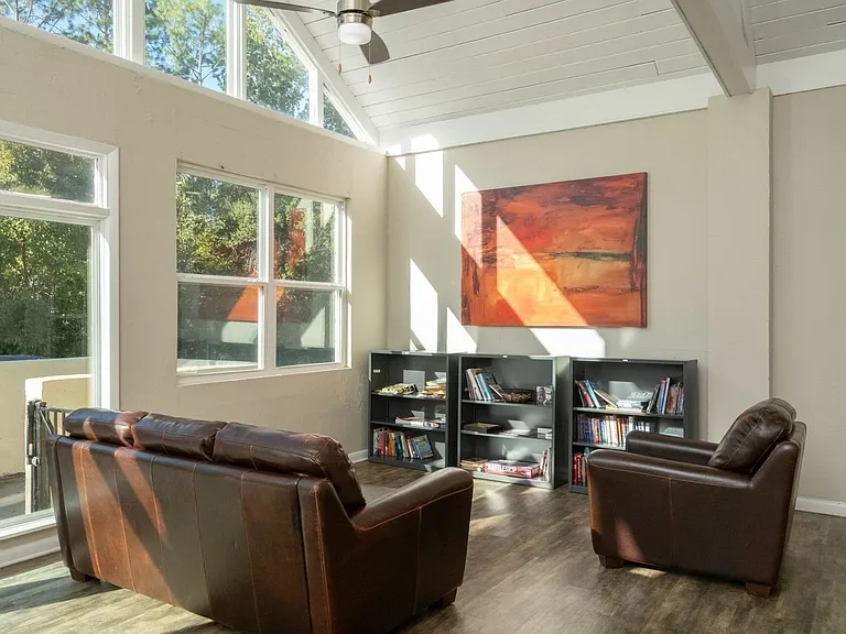 Spanish Trace — Photo 15