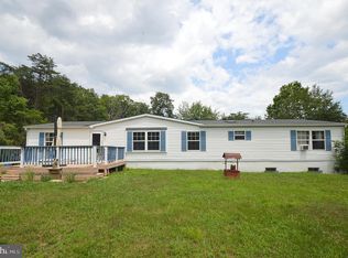 405 Morton Grove Rd, Berkeley Springs, WV 25411