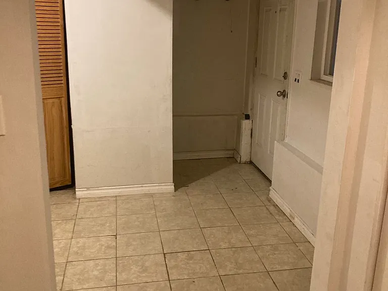 2165 Prairie Ave #LOWER — Photo 11