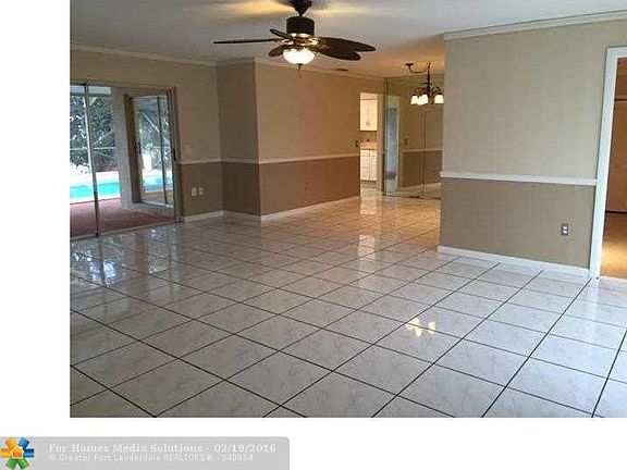 4th image of 10431 NW 24th Ct