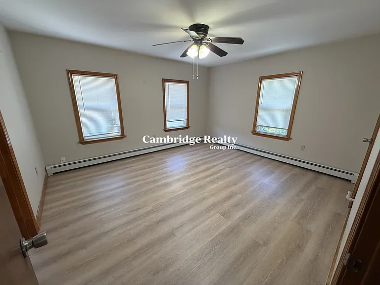 297 Elm St #3 — Photo 8