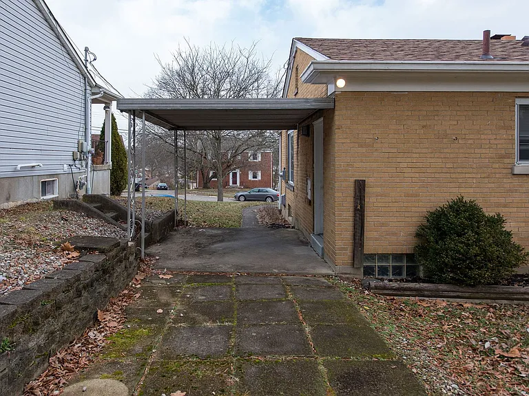 3031 Irvella Pl — Photo 42