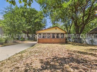 323 N Elizabeth St, Wichita, KS 67203