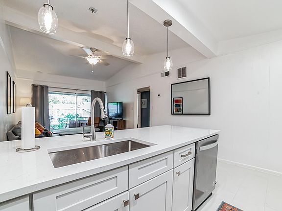 5th image of 1514 Forest Trl APT 204
