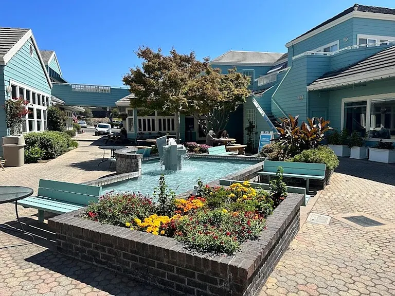 1630 Dolphin Dr — Photo 17