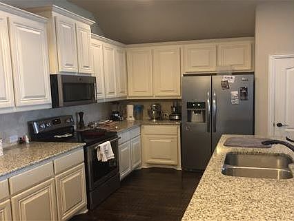 2nd image of 3511 Sequoia Ln