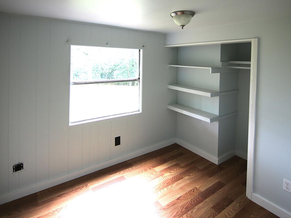 2nd image of 380 Pine Branch Rd #380
