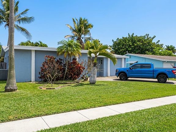 3rd image of 8381 NW 28th Place