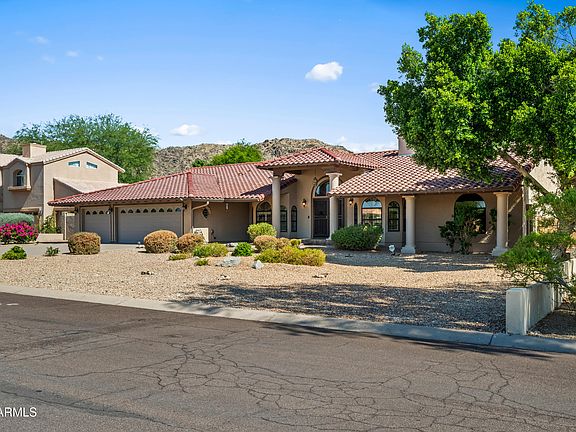 2nd image of 3714 E DAKOTA Drive