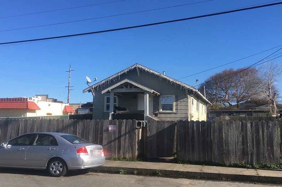 2nd image of 3123 Albee St