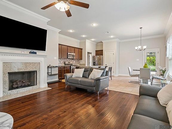 2nd image of 39183 Superior Wood Ave