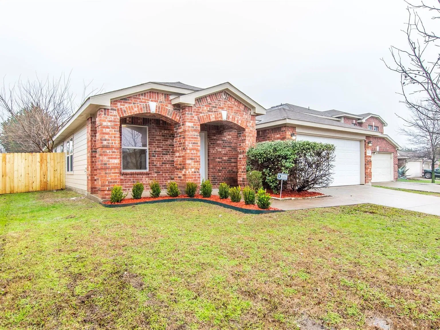 4 bed, 2160 sqft, $2,890 — Photo 1