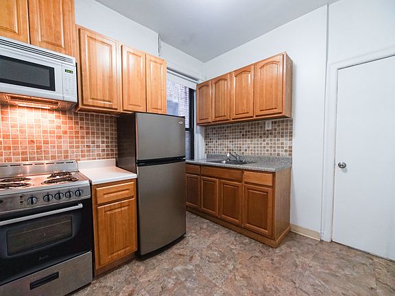 5th image of 414 E 89th St APT 4F