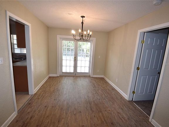 4th image of 3107 T C U Blvd