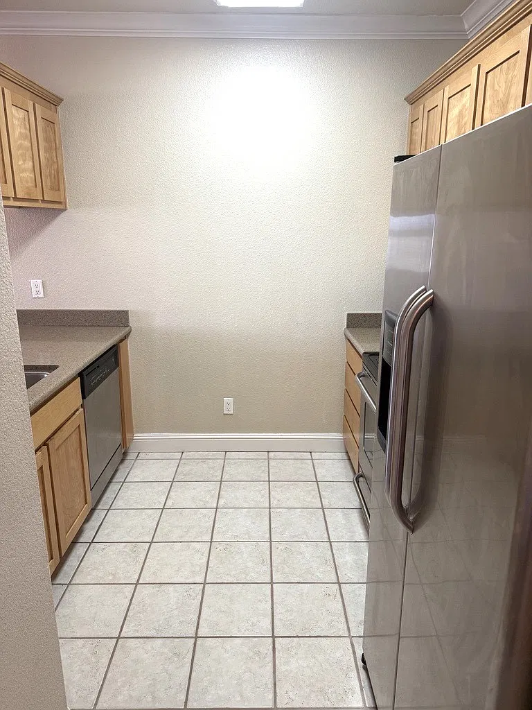 Spacious 1 Bedrom Condo In Downtown Gilroy! — Photo 4