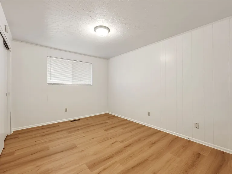 333 Choker St SE #B — Photo 20